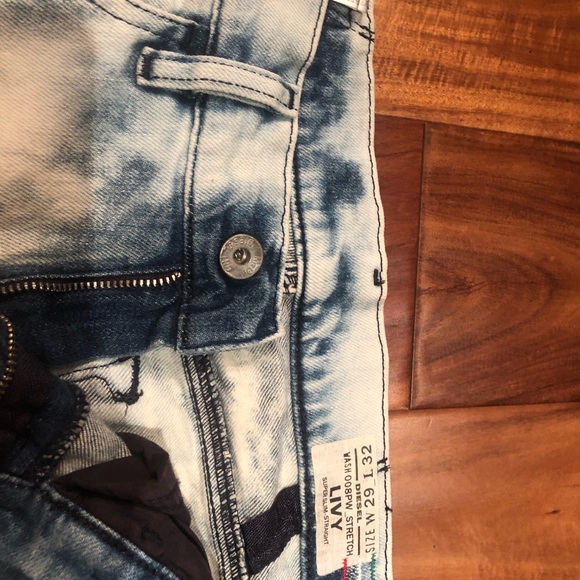 Jeans - Picture 3 of 3